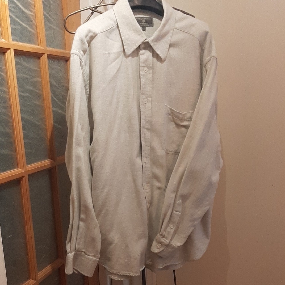 Intenational🌊Waters100%cottonSOFT Flannel-like Button Down-Light Gray Neck18.5"